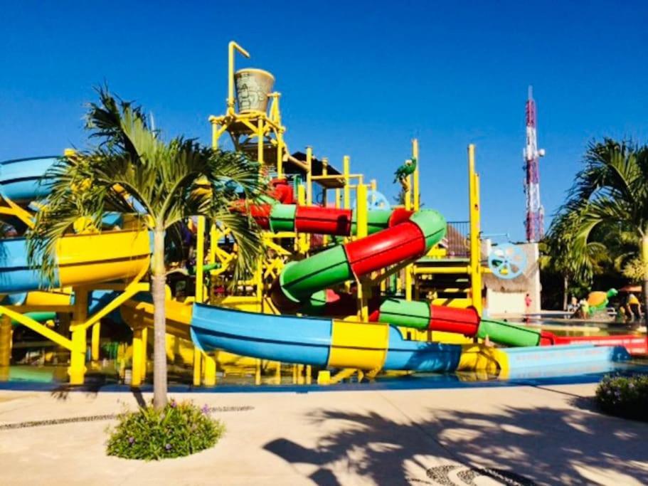 Punta Me Apartment Beach Front In The Hotel & Waterpark Cancún Zewnętrze zdjęcie