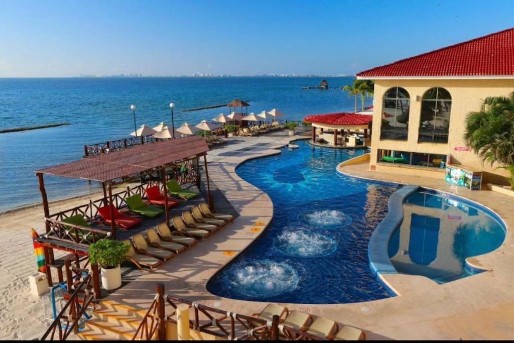 Punta Me Apartment Beach Front In The Hotel & Waterpark Cancún Zewnętrze zdjęcie